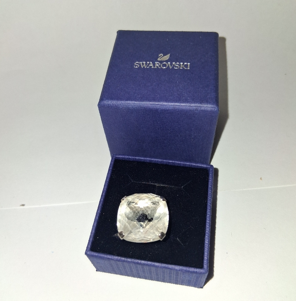 Stunning Large Signed Swarovski Clear Crystal Ring Bling Bling Size 52 ( 5 3/4)